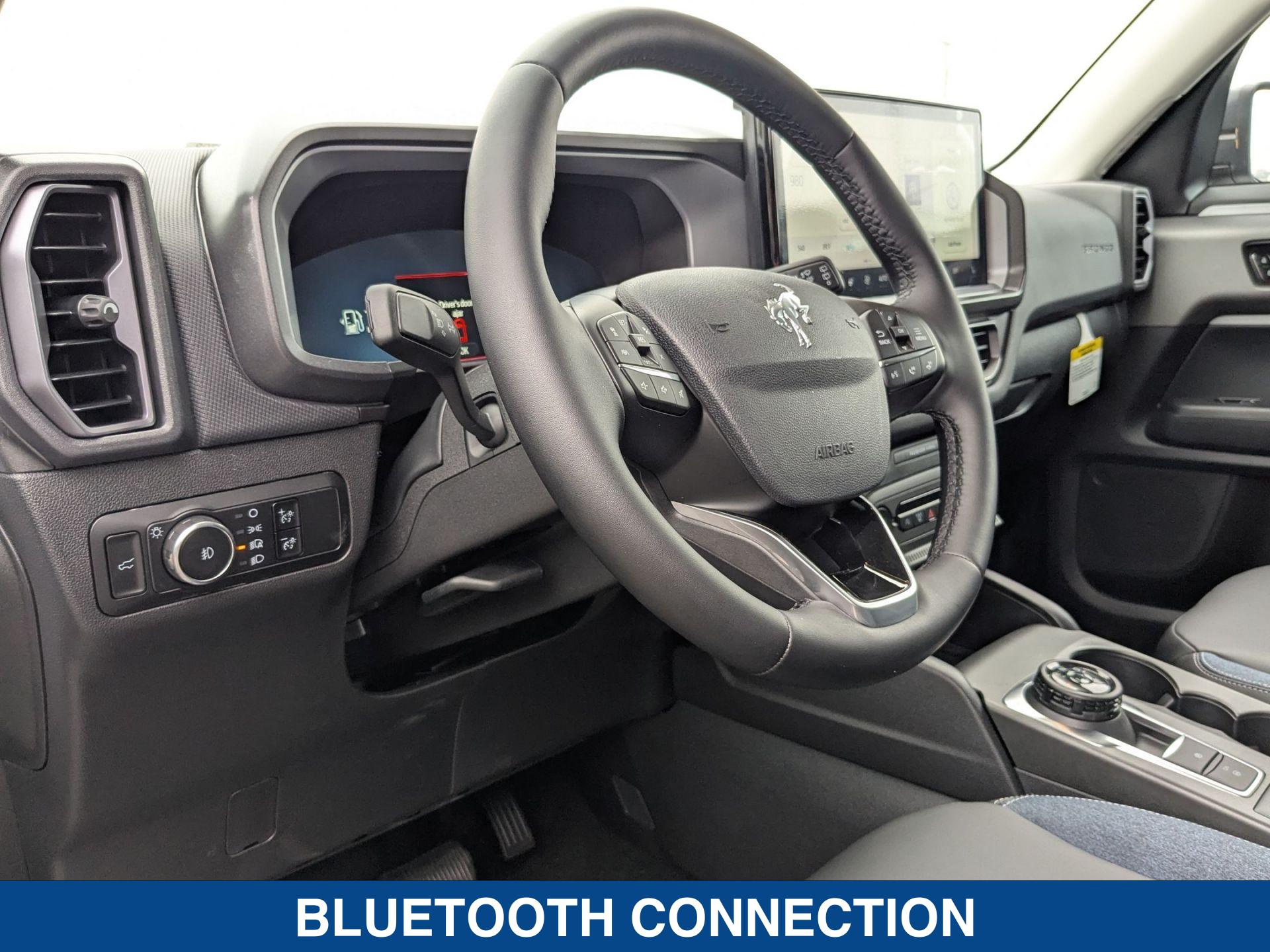 2025 Ford Bronco Sport Outer Banks photo 14