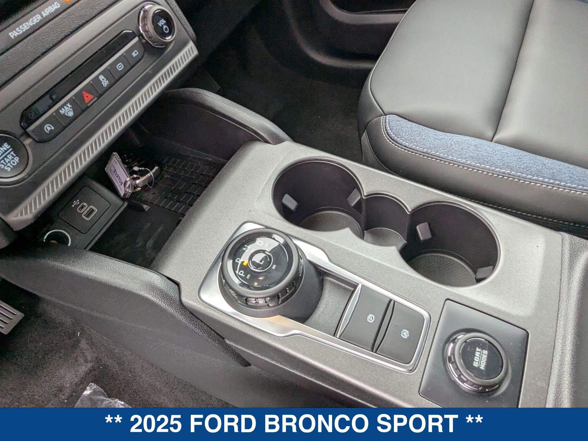 2025 Ford Bronco Sport Outer Banks photo 18