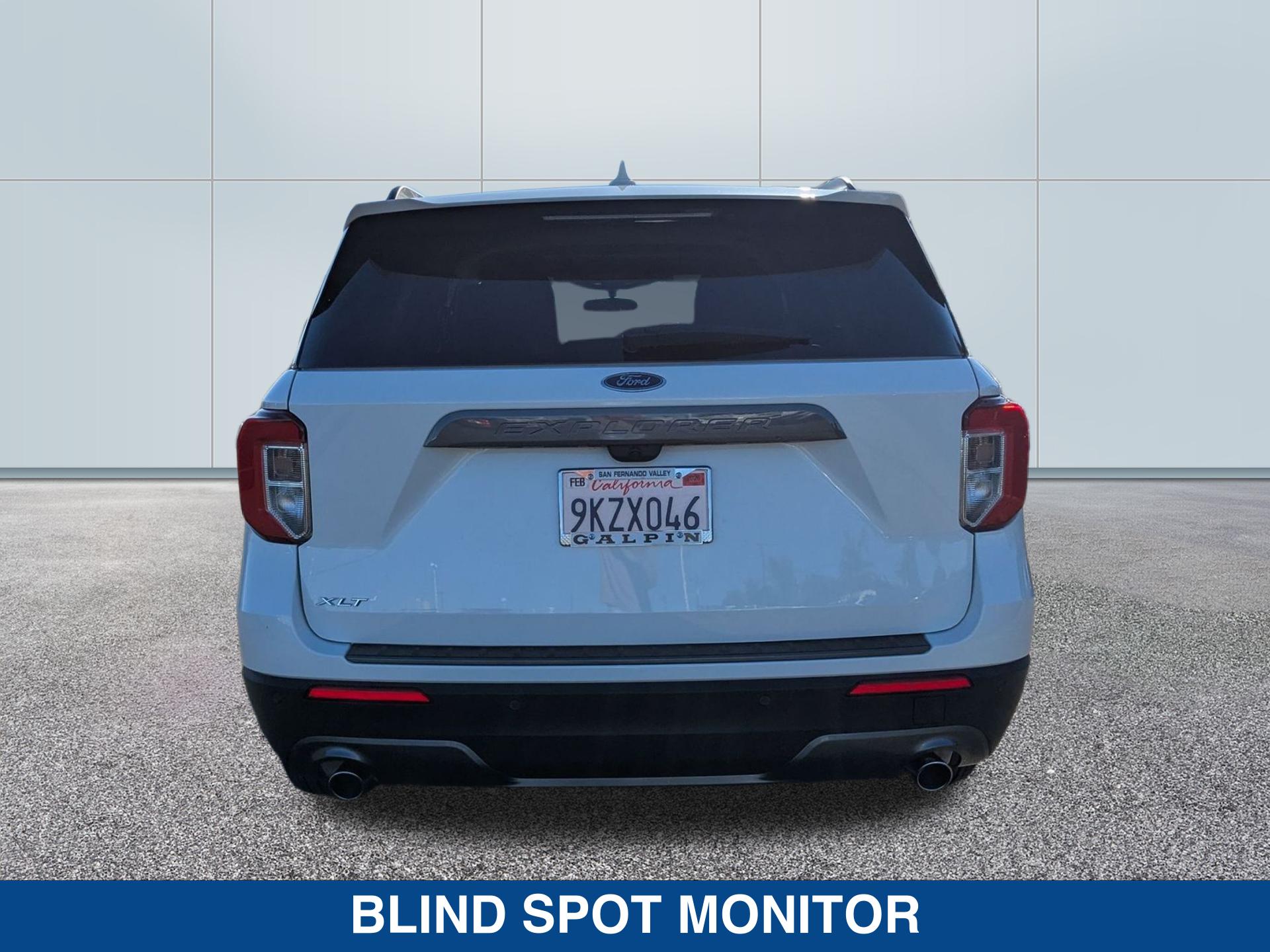 2023 Ford Explorer XLT photo 7