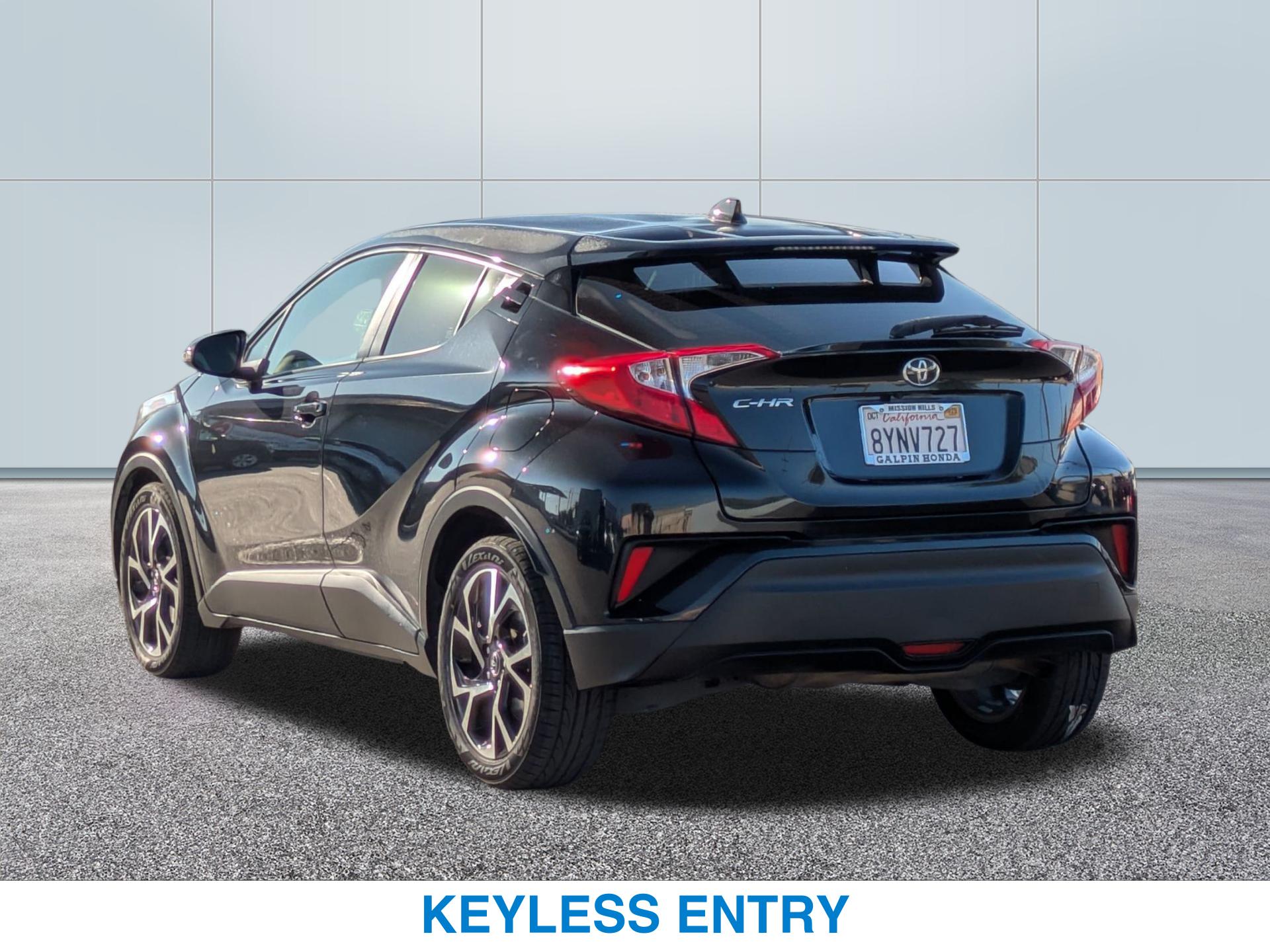 2019 Toyota C-HR XLE photo 7