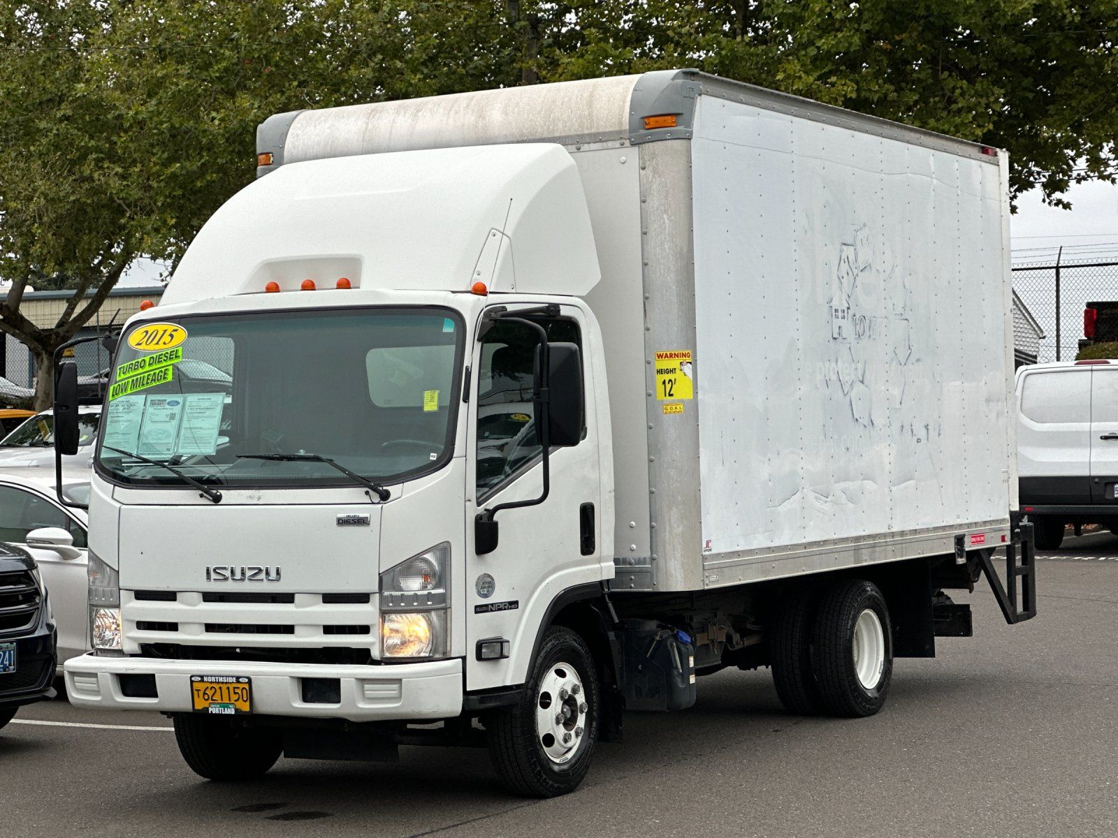2015 Isuzu NPR photo 2