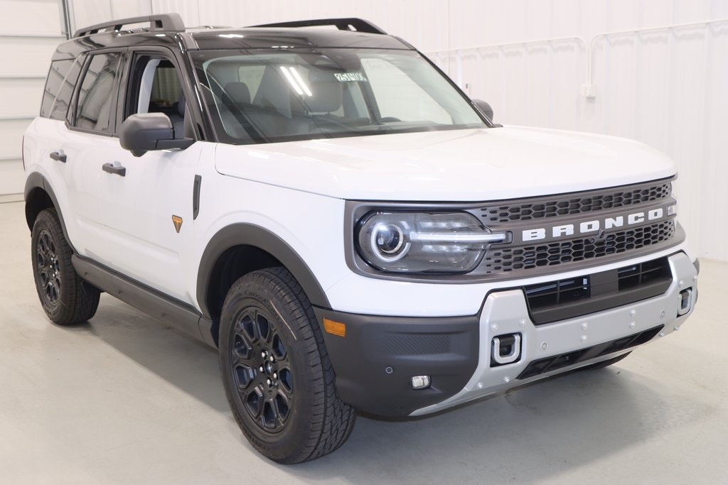 2025 Ford Bronco Sport Badlands photo 2