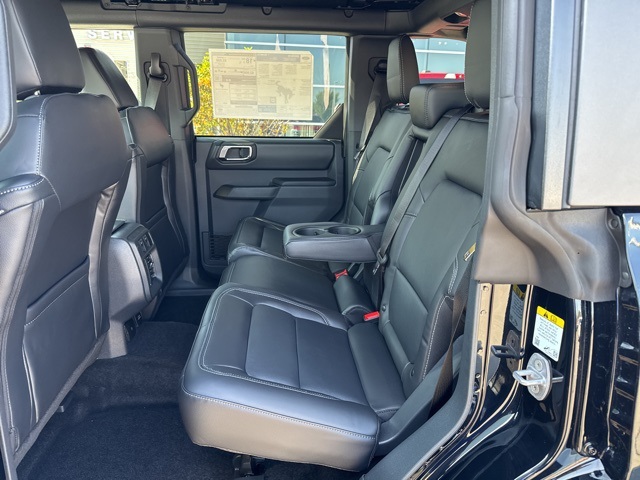 2025 Ford Bronco Outer Banks photo 23