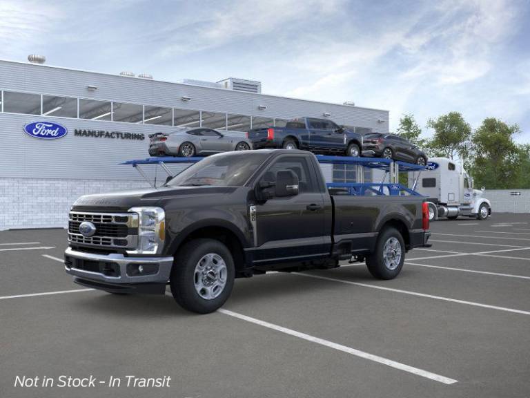 2026 Ford Super Duty F-350® XLT