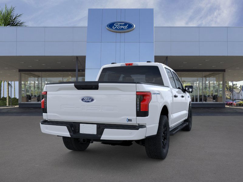 2025 Ford F-150 Lightning XLT photo 8