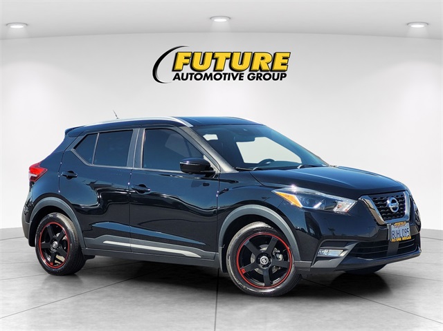 2020 Nissan Kicks SR