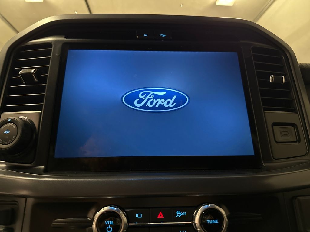 2025 Ford F-150 XLT photo 9