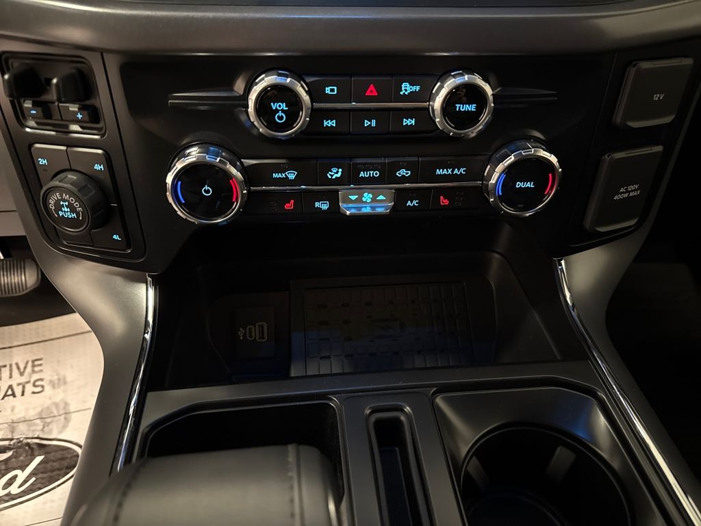 2025 Ford F-150 XLT photo 10