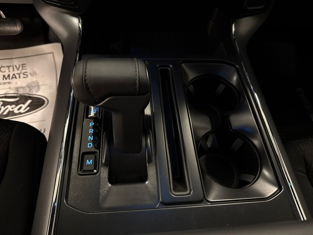 2025 Ford F-150 XLT photo 11