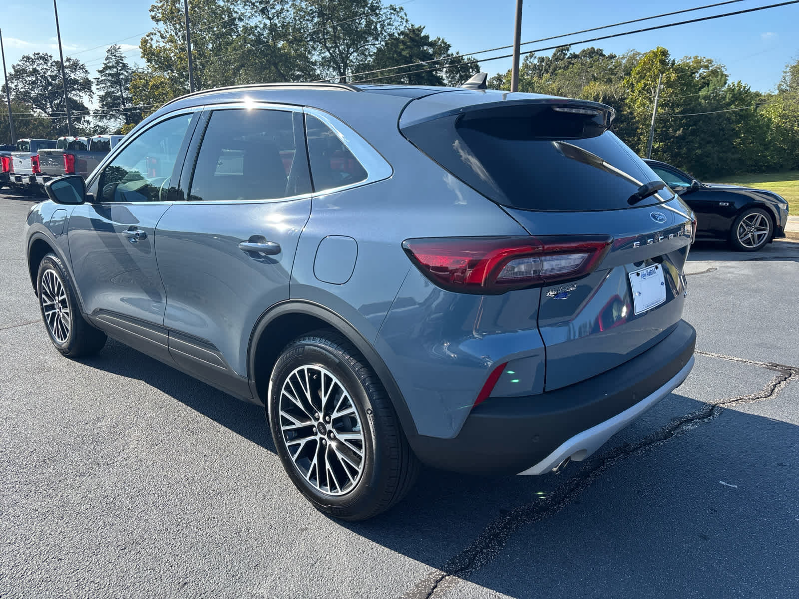 2025 Ford Escape photo 4