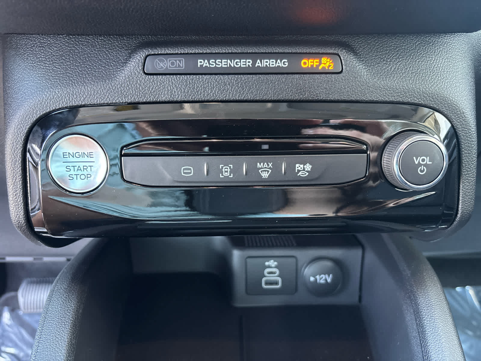 2025 Ford Escape photo 9