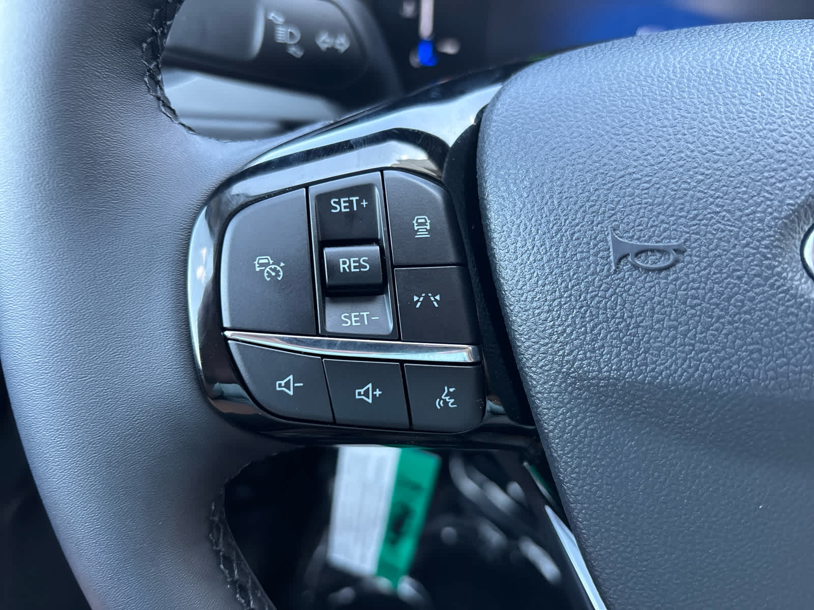 2025 Ford Escape photo 12