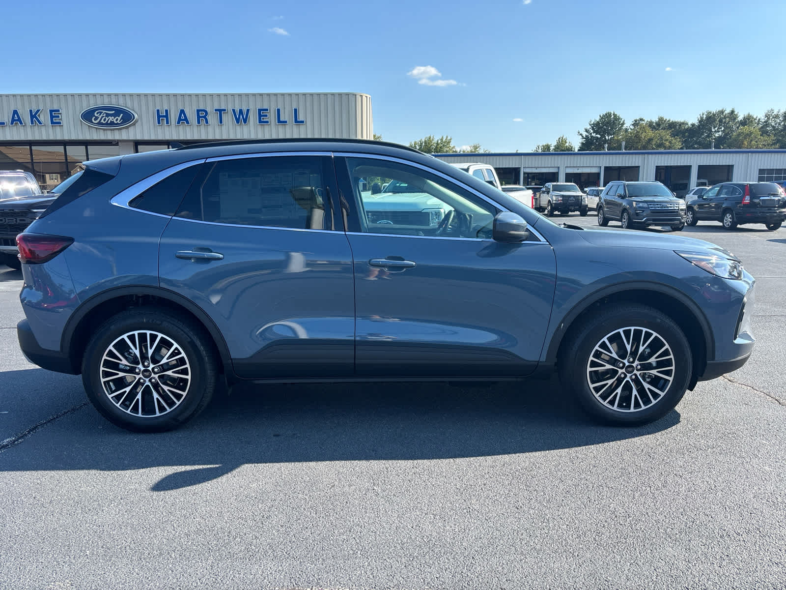 2025 Ford Escape photo 23