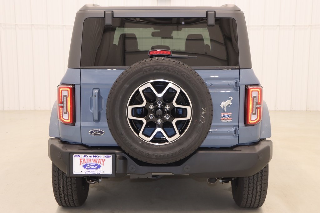 2025 Ford Bronco Outer Banks photo 3