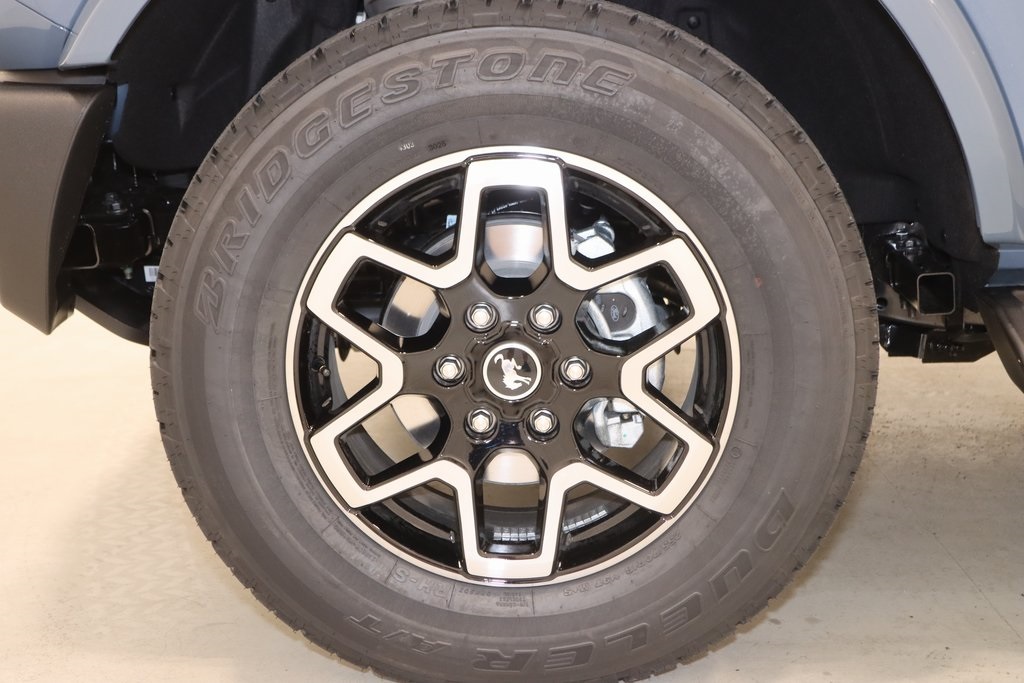 2025 Ford Bronco Outer Banks photo 25