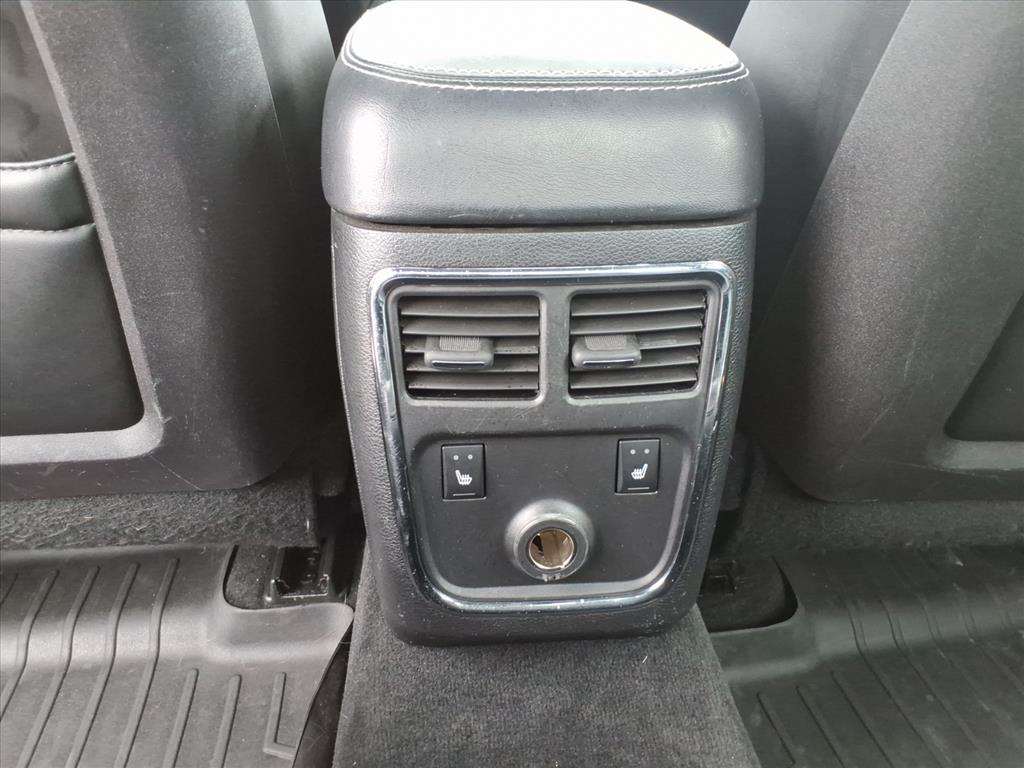2013 Dodge Charger SXT Plus photo 14