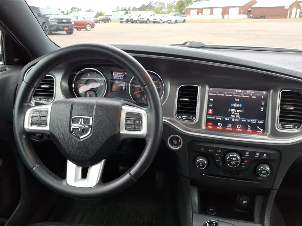 2013 Dodge Charger SXT Plus photo 15