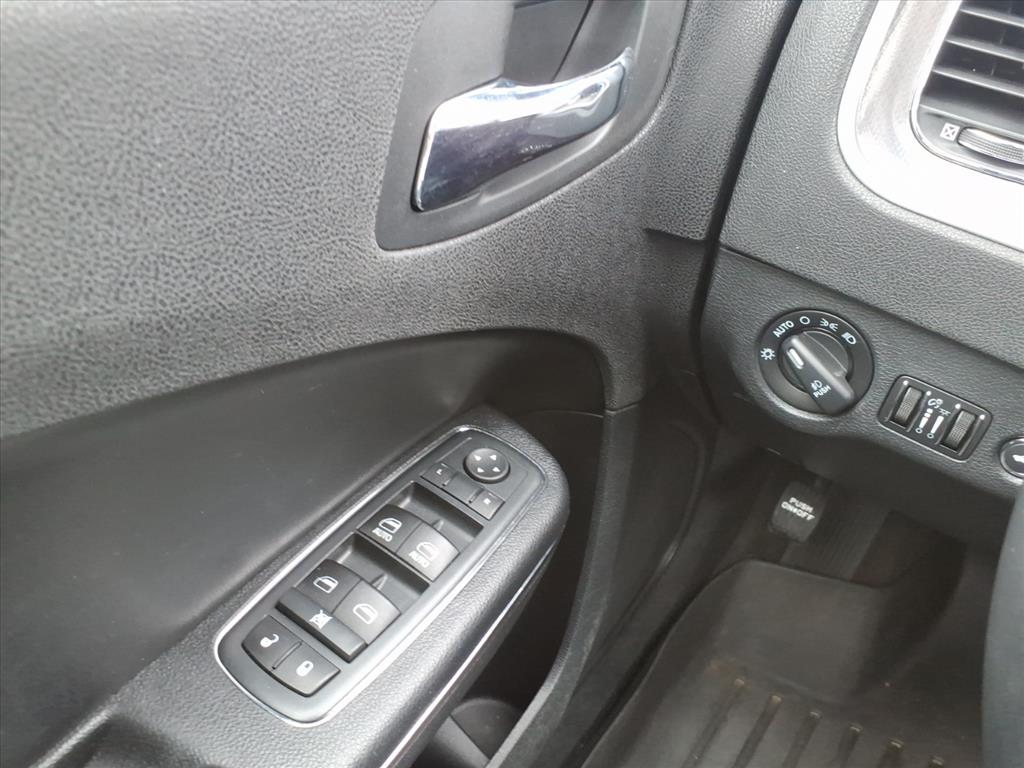 2013 Dodge Charger SXT Plus photo 20