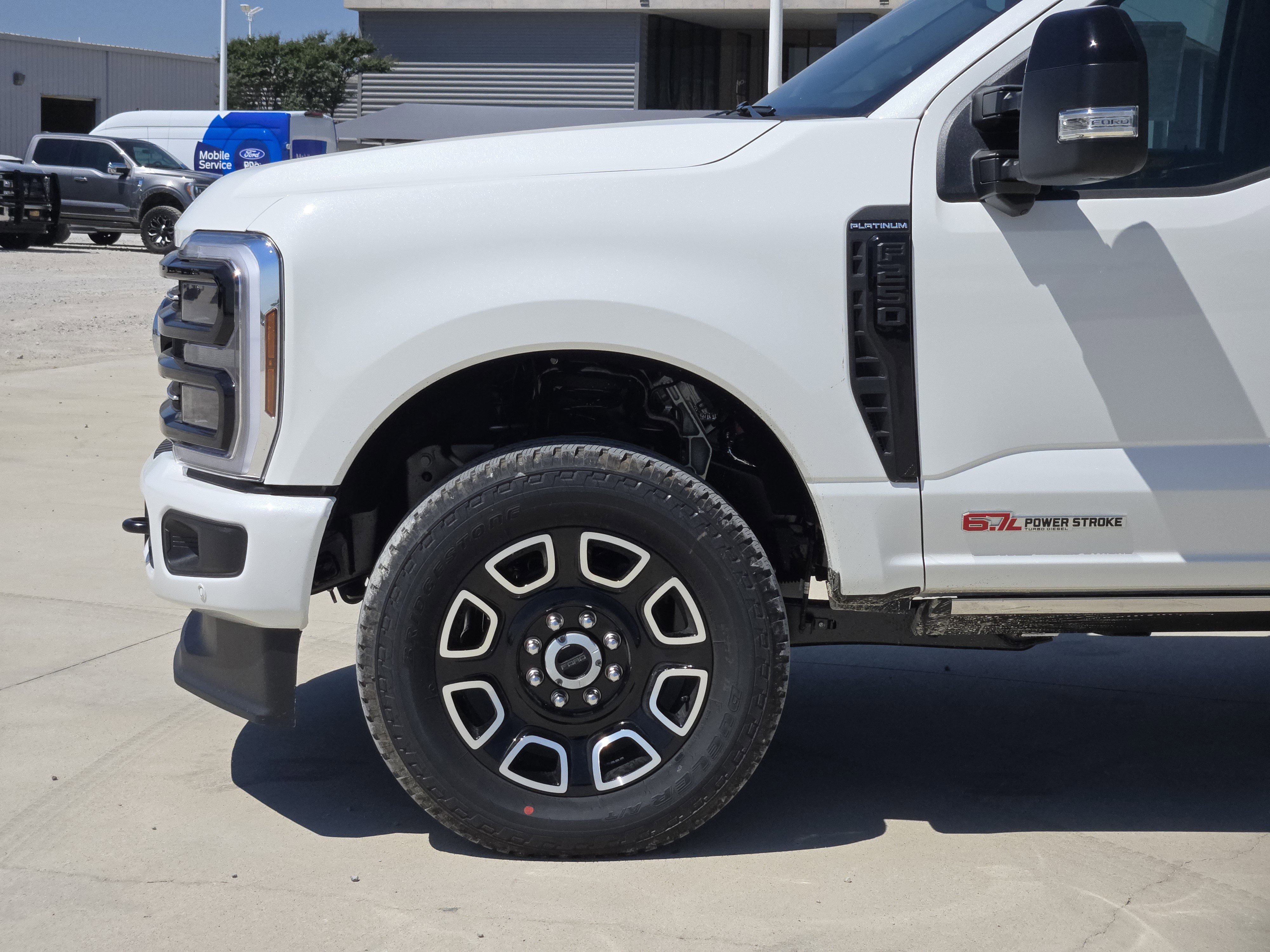 2026 Ford F-250 Platinum photo 4