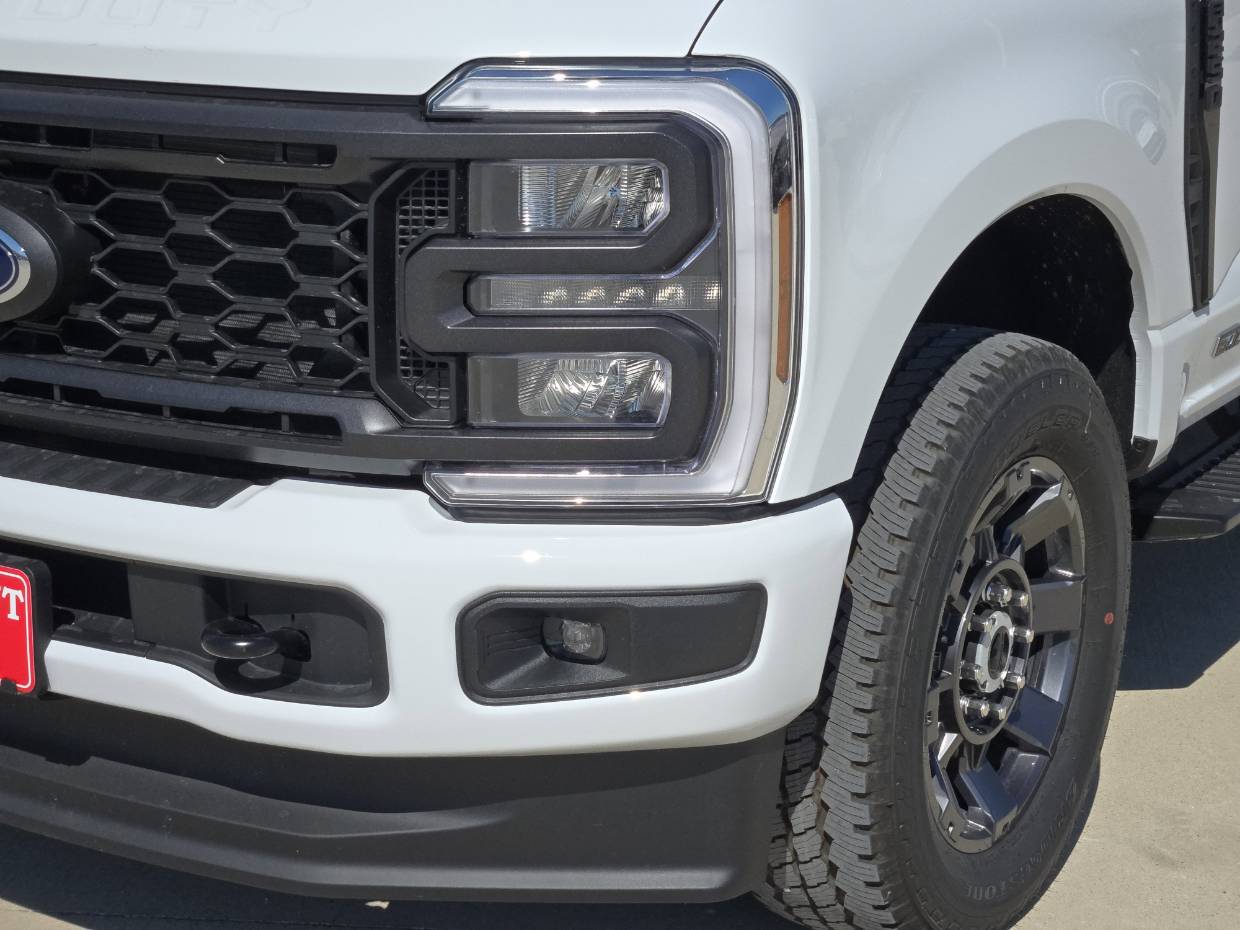 2026 Ford F-250 Super Duty XL - Photo 6