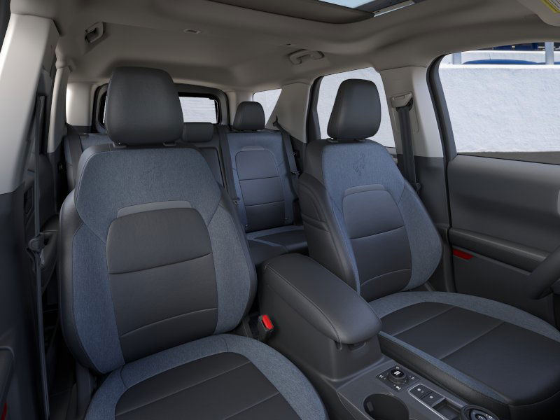 2025 Ford Bronco Sport Outer Banks photo 13