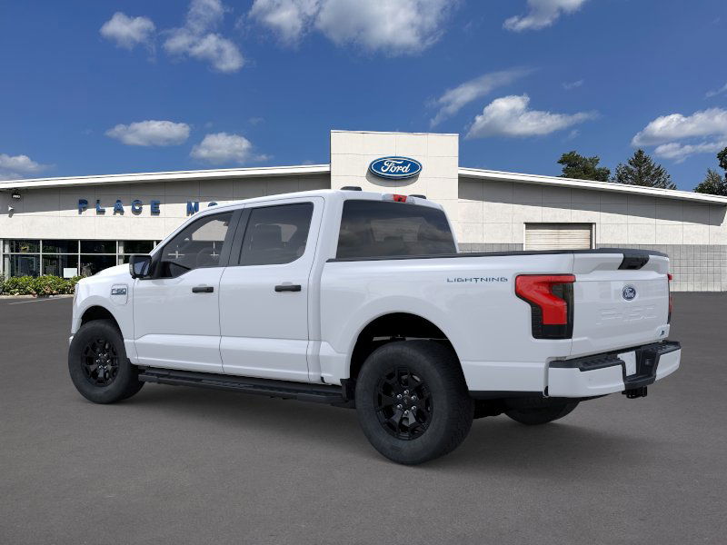 2025 Ford F-150 Lightning XLT photo 4