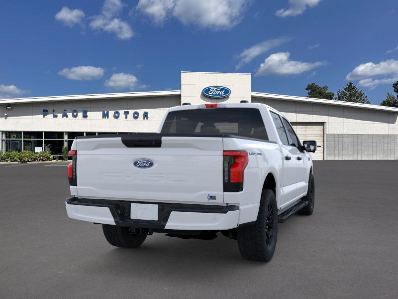2025 Ford F-150 Lightning XLT photo 8