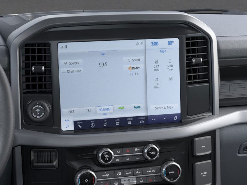 2025 Ford F-150 Lightning XLT photo 13