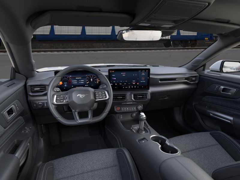 2025 Ford Mustang photo 7