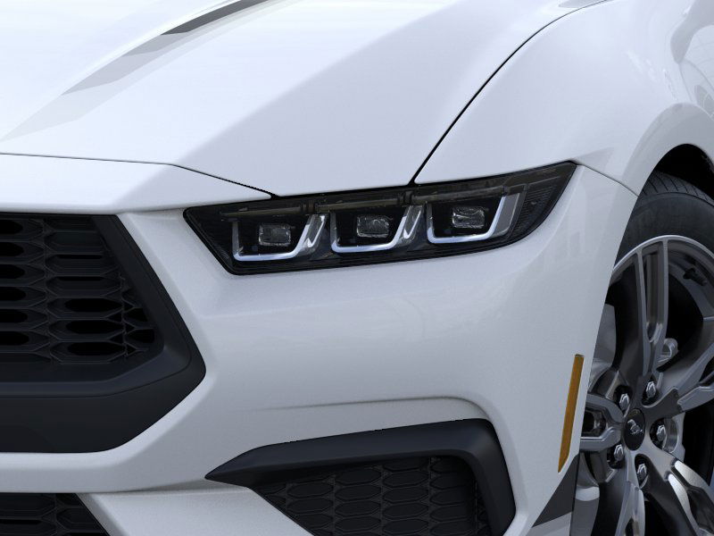 2025 Ford Mustang photo 16