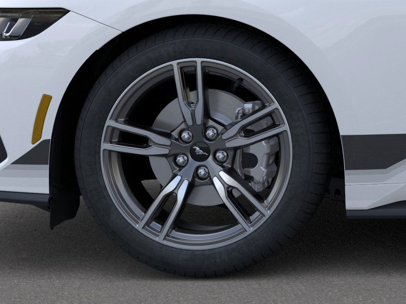 2025 Ford Mustang photo 17