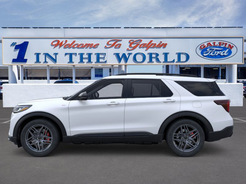 2025 Ford Explorer ST ST-Line photo 6