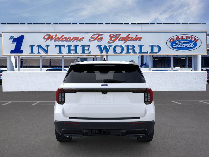 2025 Ford Explorer ST ST-Line photo 8