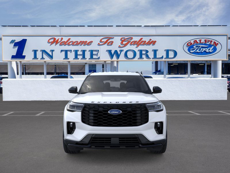 2025 Ford Explorer ST ST-Line photo 9