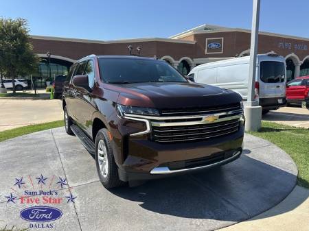 2023 Chevrolet Suburban LT