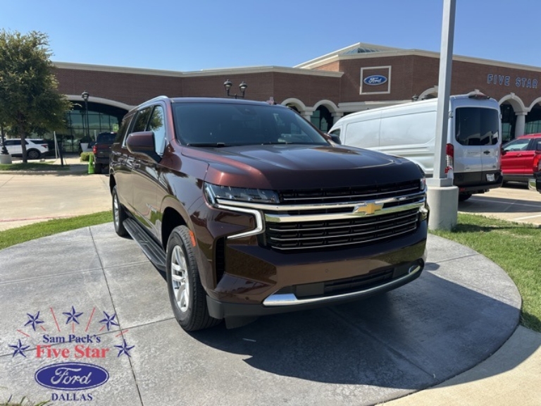 2023 Chevrolet Suburban LT