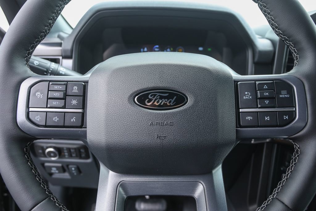 2025 Ford F-150 Lariat photo 8