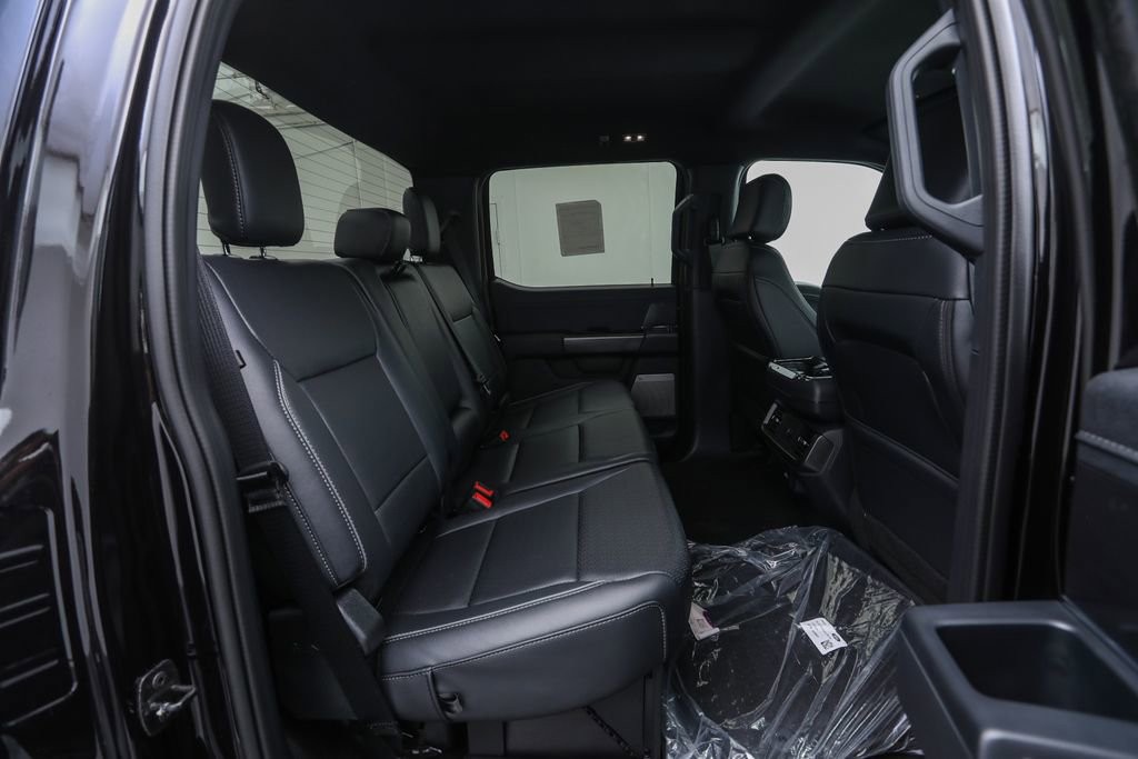 2025 Ford F-150 Lariat photo 14