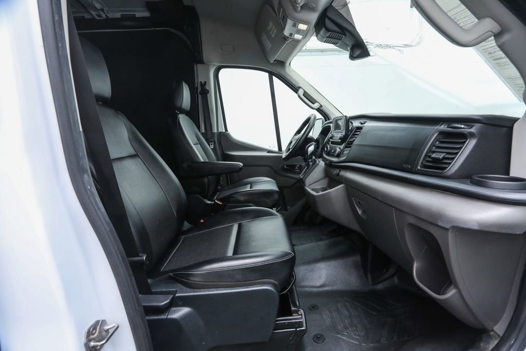 2023 Ford Transit Cargo Van photo 19
