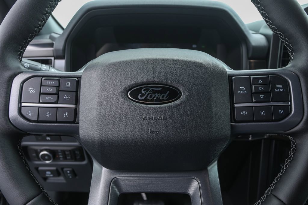 2025 Ford F-150 Lariat photo 9