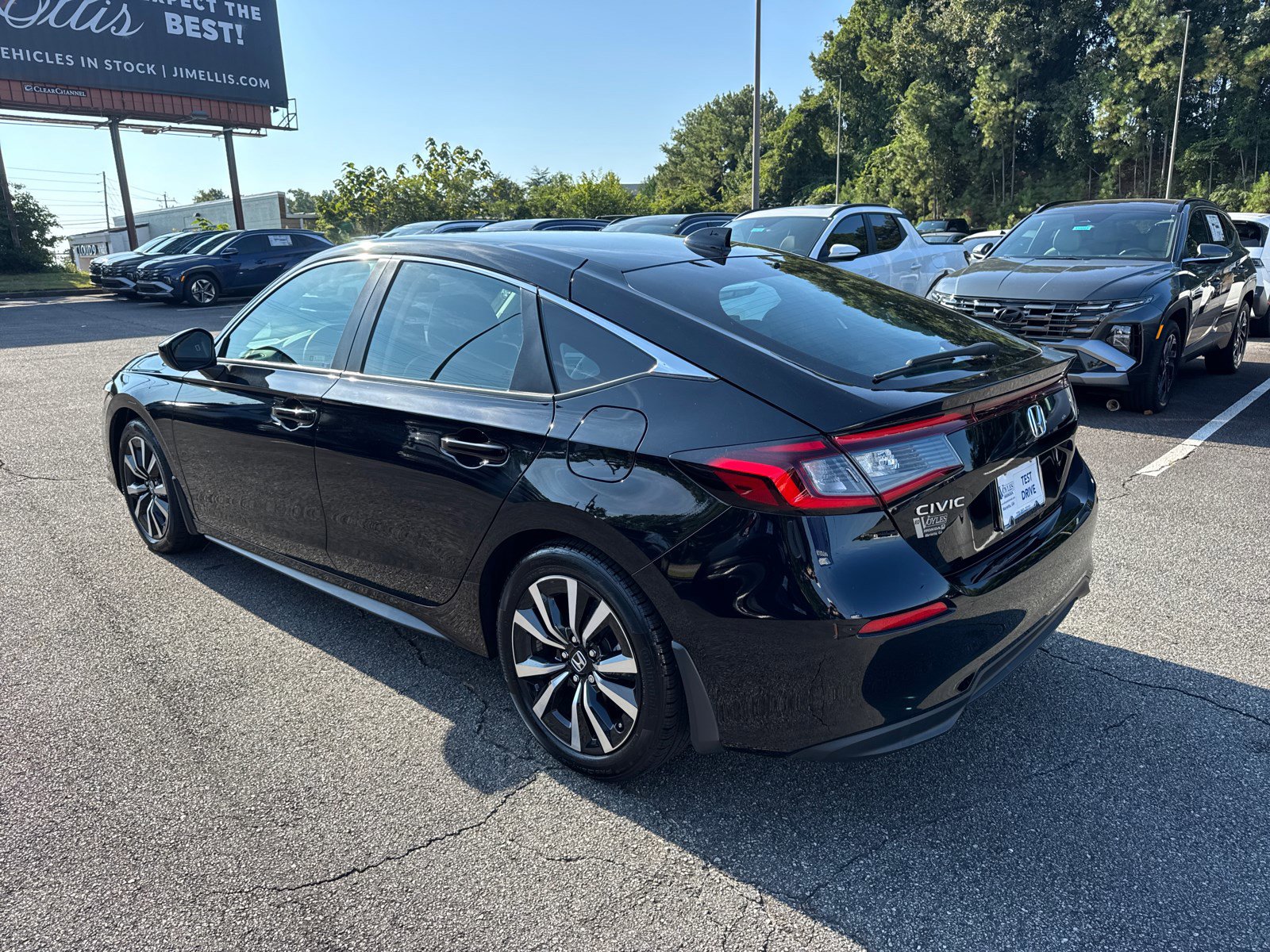 2024 Honda Civic Hatchback EX-L photo 5