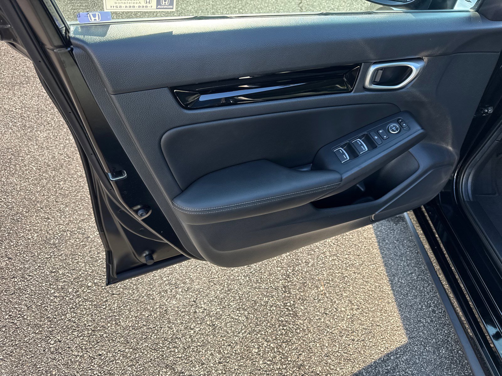 2024 Honda Civic Hatchback EX-L photo 10