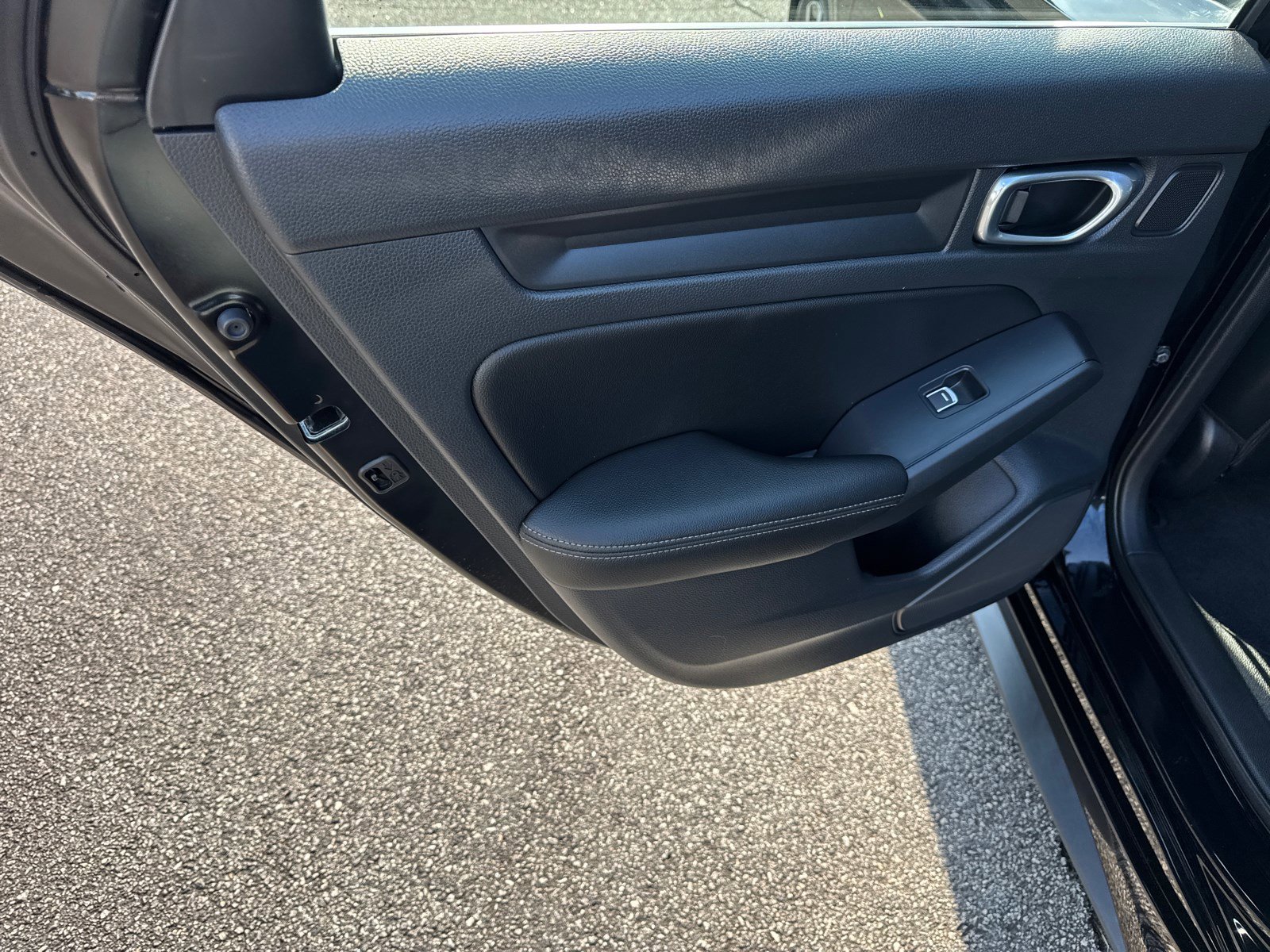 2024 Honda Civic Hatchback EX-L photo 13