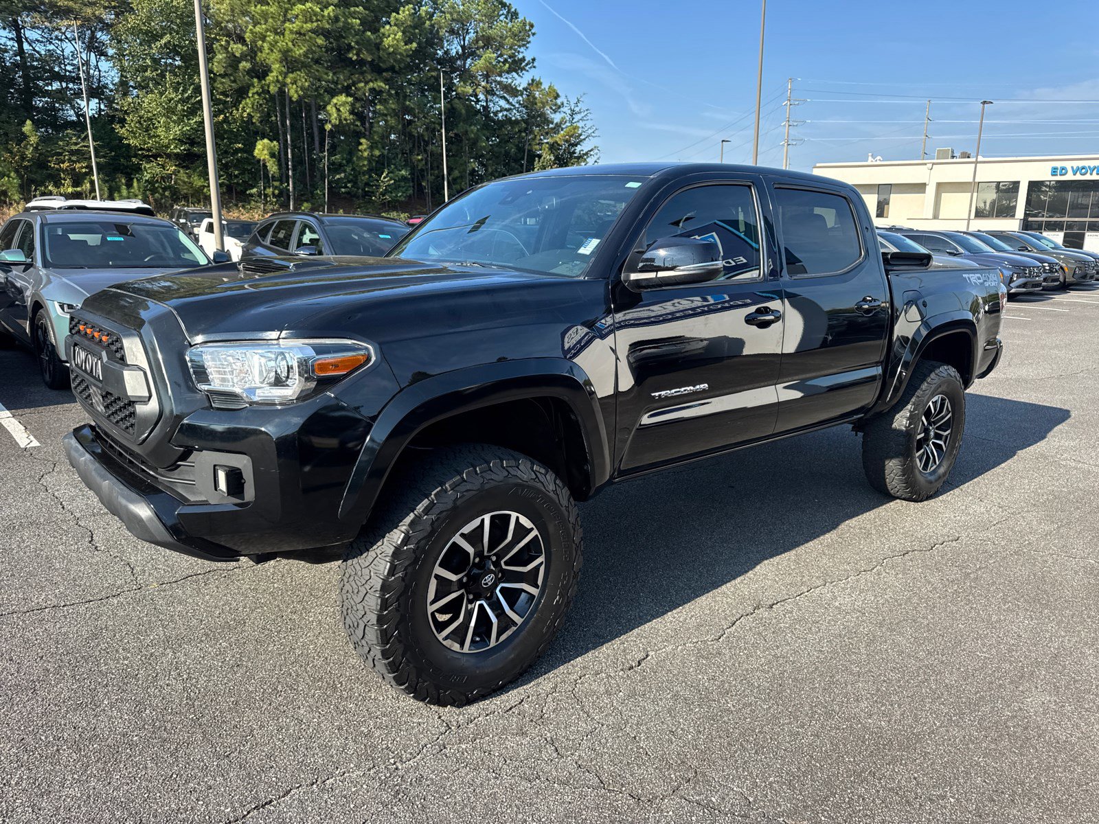 2021 Toyota Tacoma 4x4 TRD Sport photo 3