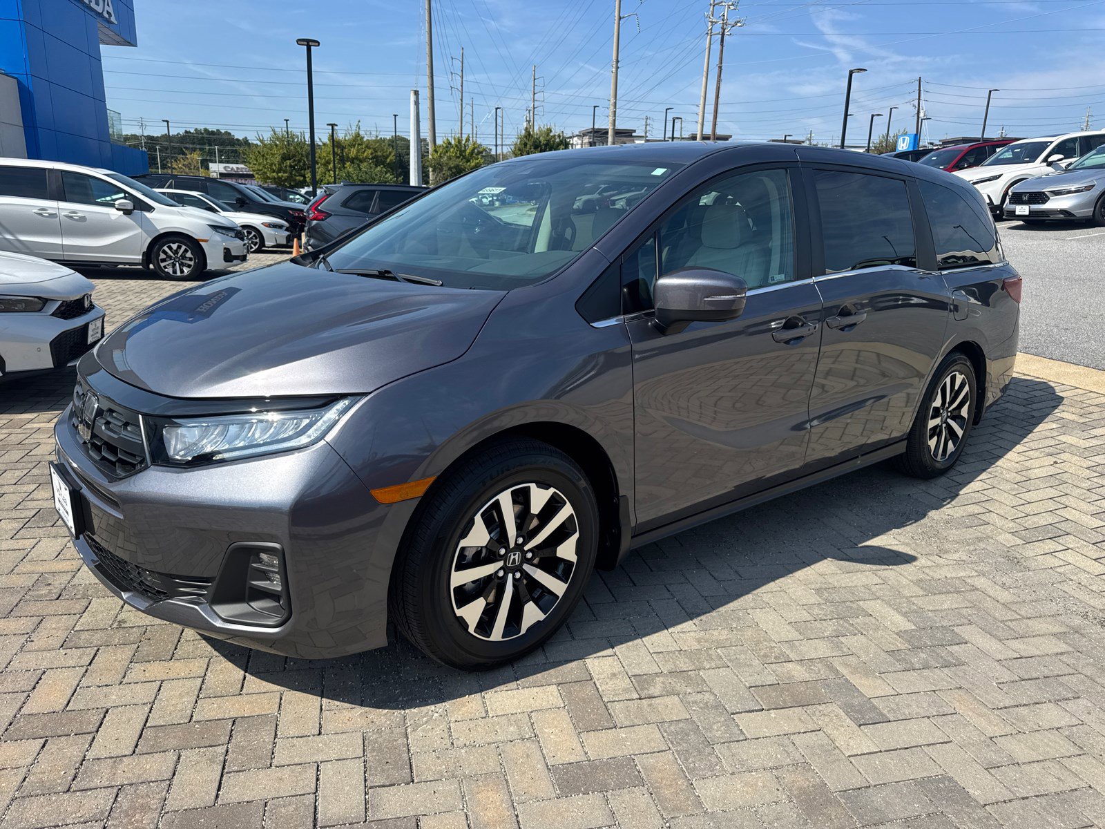 2026 Honda Odyssey EX-L photo 3