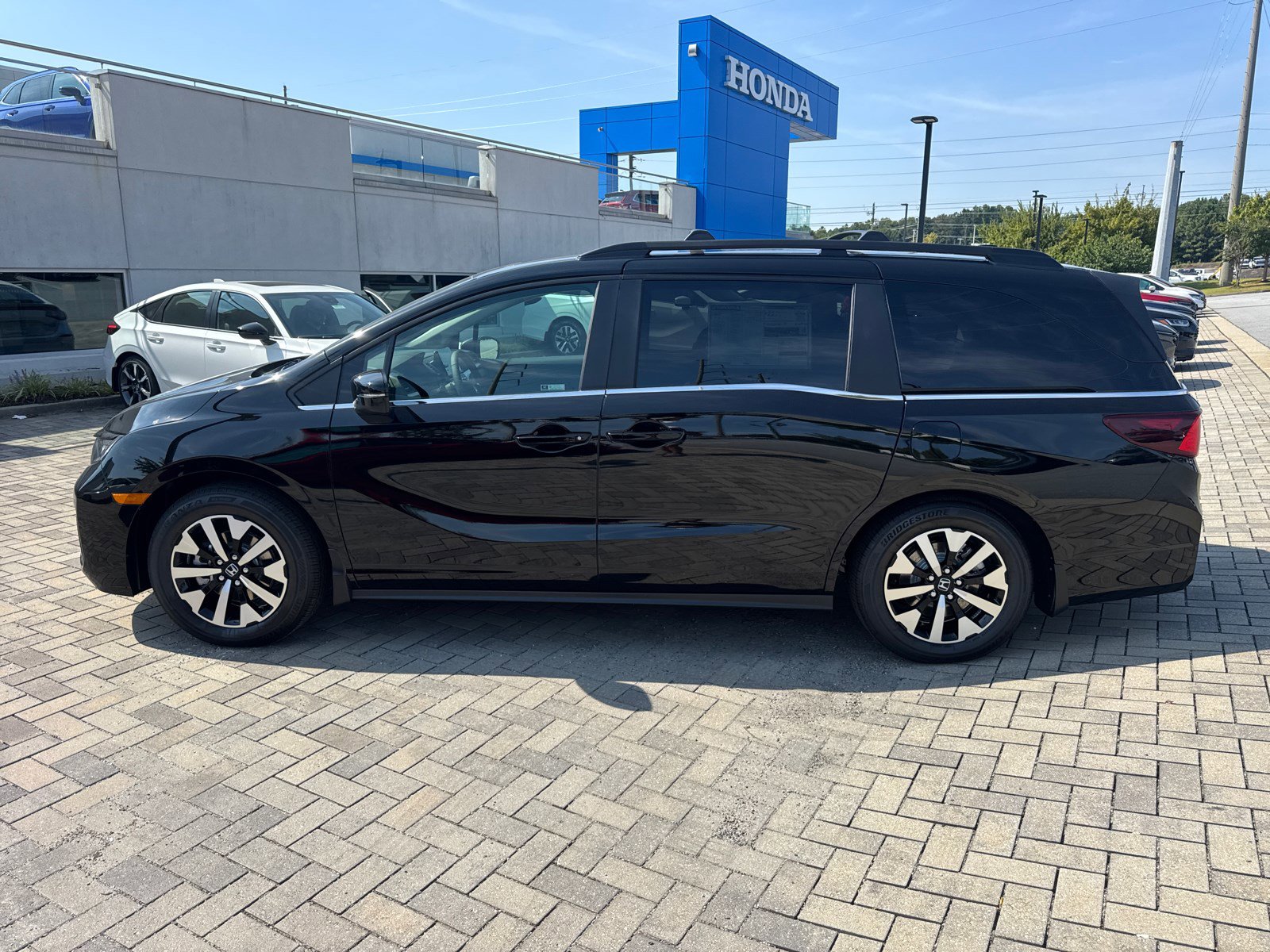 2026 Honda Odyssey EX-L photo 4
