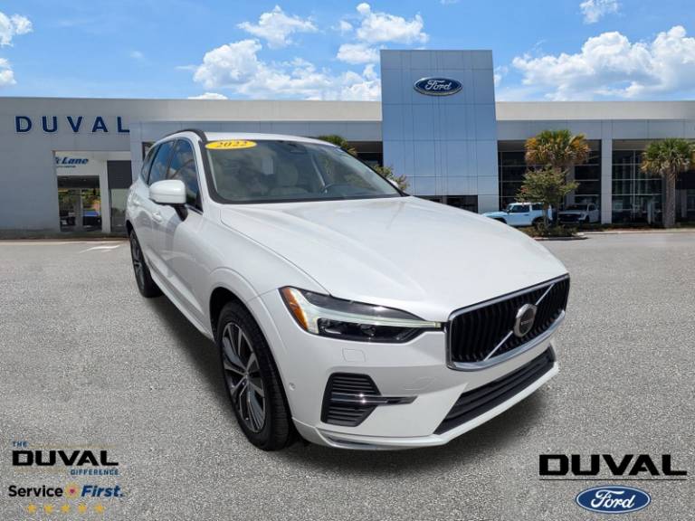 2022 Volvo XC60 B5 Momentum