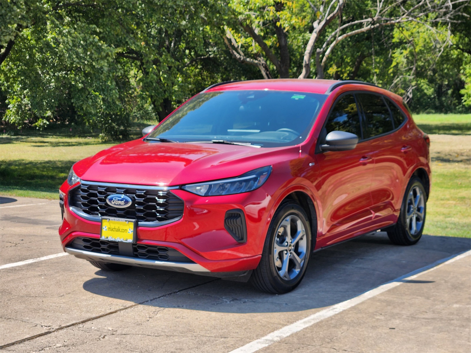 2024 Ford Escape ST-Line photo 2