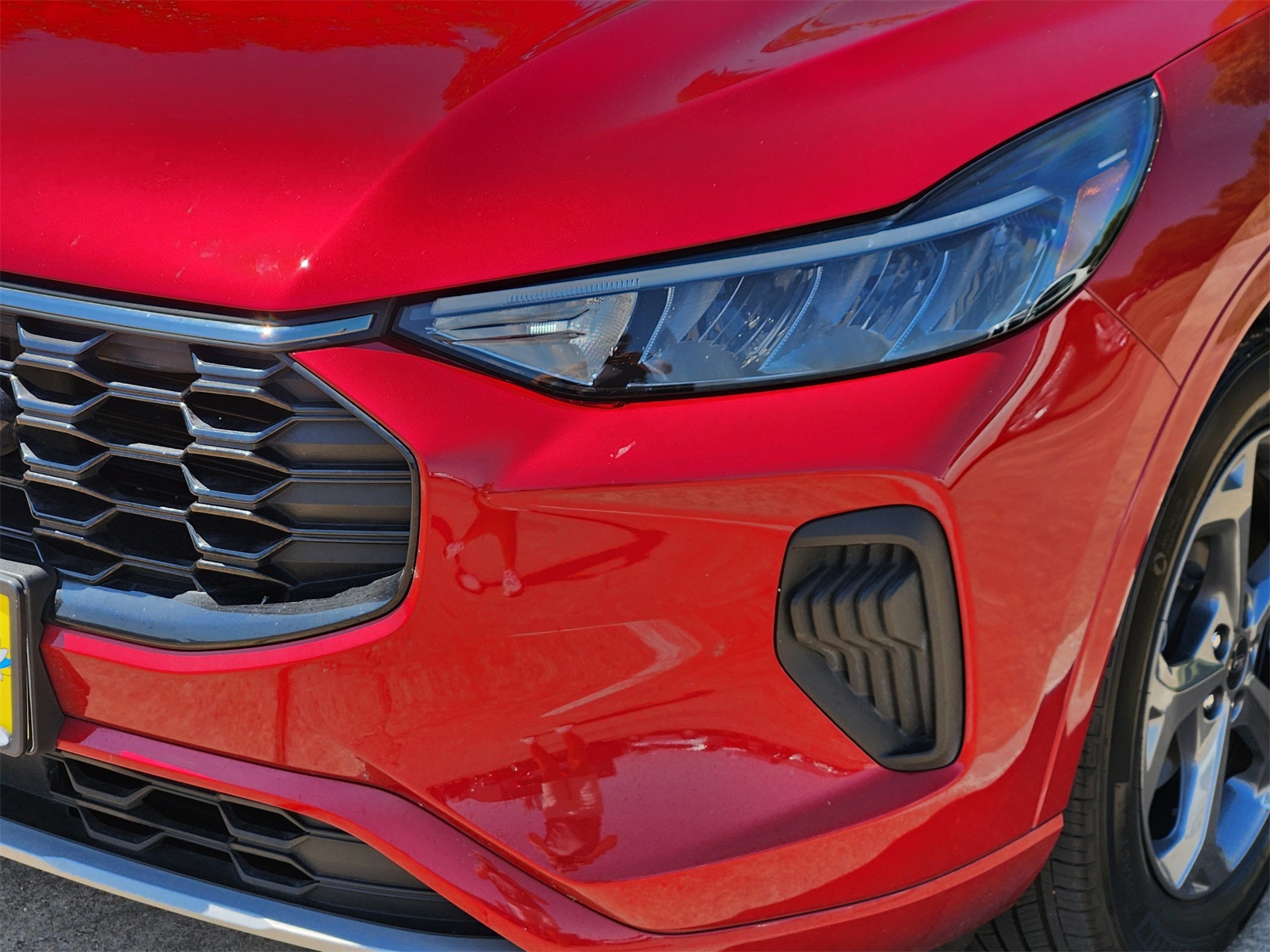 2024 Ford Escape ST-Line photo 6