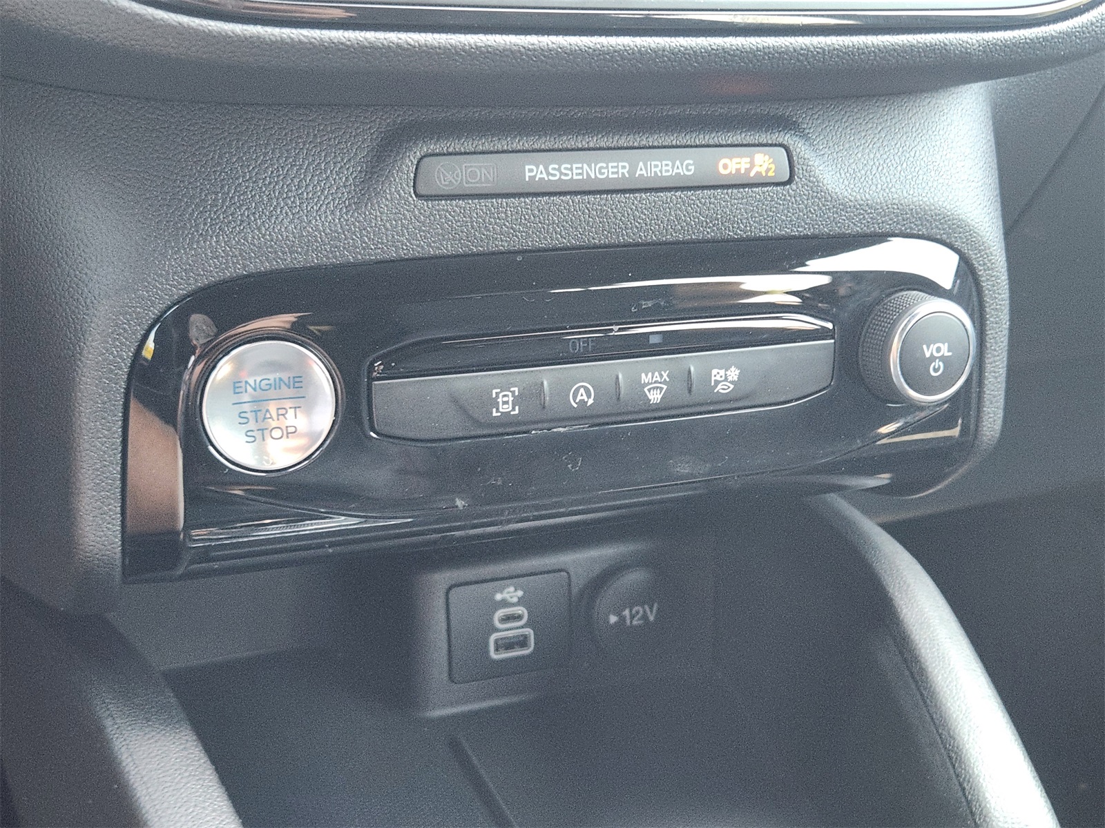 2024 Ford Escape ST-Line photo 15